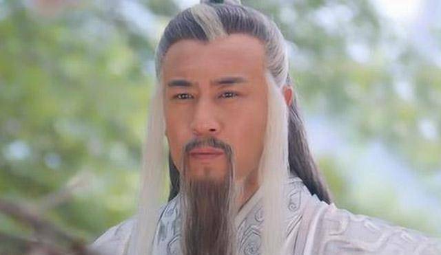 配图当时汝南郡有个不知名的妖怪,喜欢恶作剧,时常在光天化日之下穿着