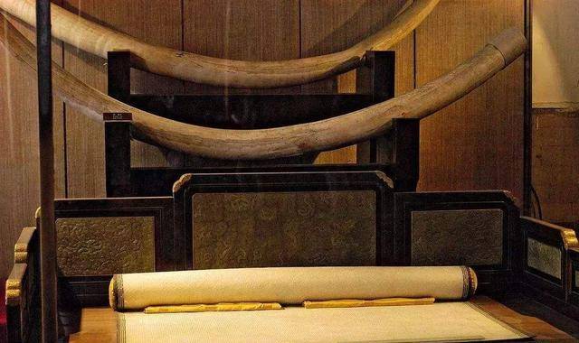 故宫库房发现一旧凉席,雍正禁止制作技艺失传,专家:最少两千万_象牙