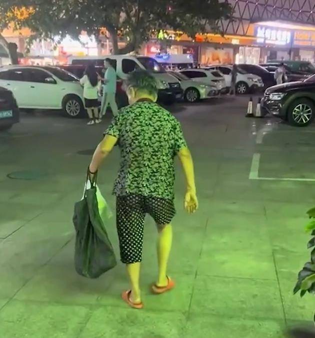 杨波_老人_李玉宁