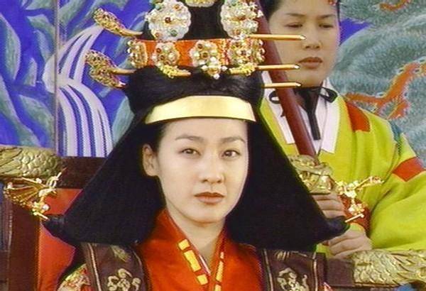 女政治家闵妃:拒不接受政治献金,用一生换得青史留名_朝鲜高宗_闵兹