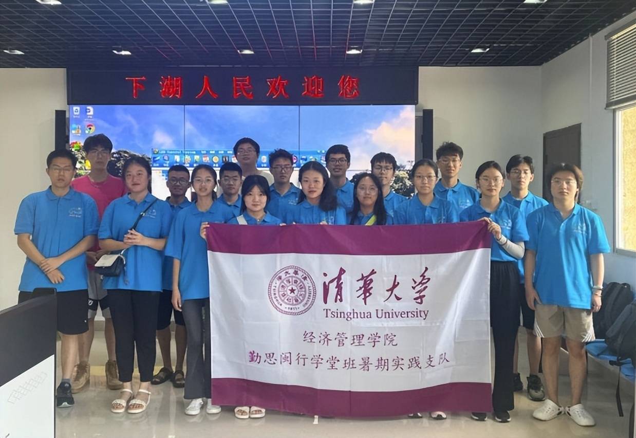 孙浩宁给学弟学妹的寄语如今孙浩宁在清华经管读研究生,对于自己的