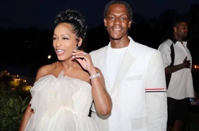 隆多老婆扔手捧花,哈登女友抢到,谁注意哈登反应,杜兰特没说错