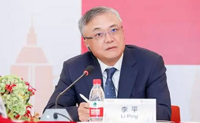 曾任东莞新能德副总裁,宁德新能源研发总监等职务,现任宁德时代新能源