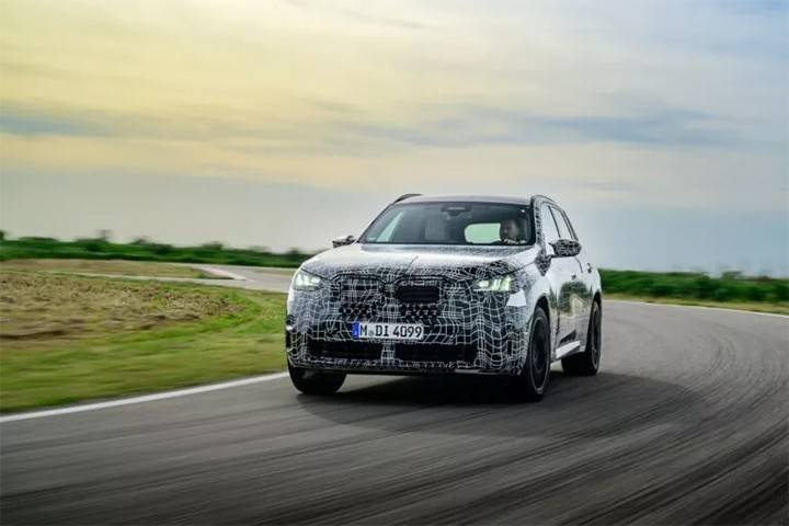 宝马大改款x3外观公开,这大鼻孔造型你如何判读?