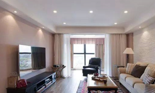 晒晒116平新房,装修花了20多万,客厅吊顶没装吊灯也一样漂亮!