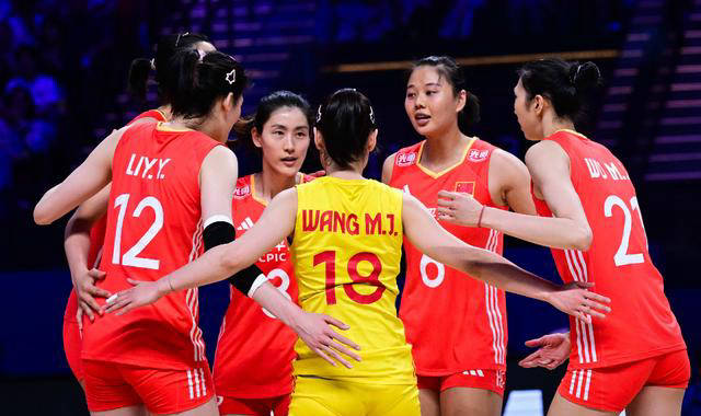 朱婷回应记者:采访需教练同意,引发猜疑_比赛_中国女排_问题