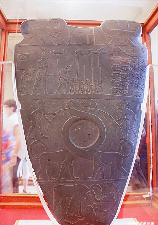 揭秘埃及法老图坦卡蒙震惊世界的宝藏