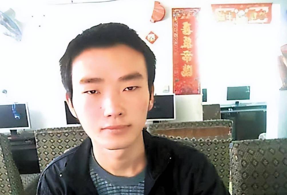 2008年,安徽徐孟南高考故意考"0"分,后进厂打工离婚后再高考