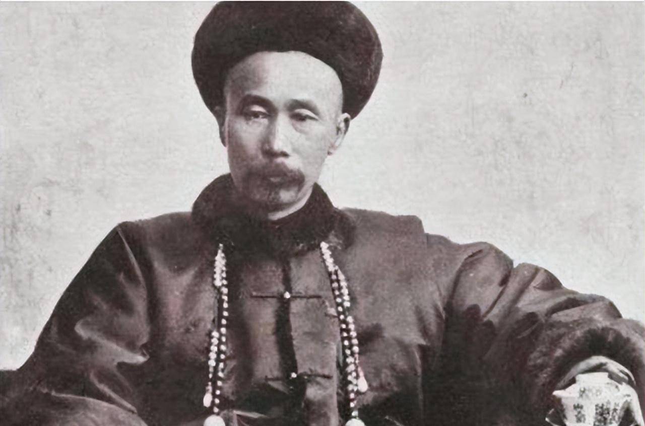 左宗棠为什么能成为清末的民族英雄?