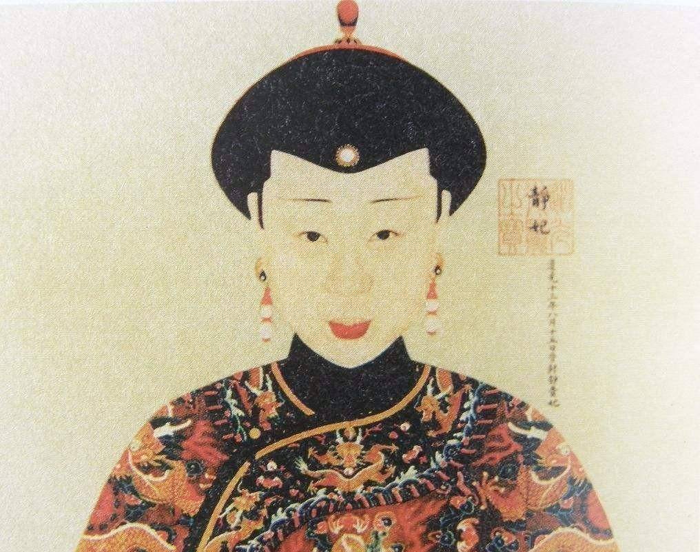 第一任皇后善妒,一直与顺治感情不合,忍无可忍后,顺治将她废了,降位为