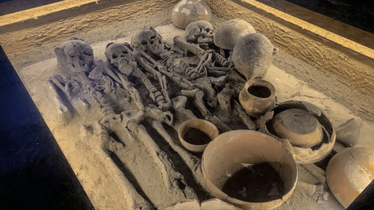 古代皇帝用活人殉葬,那他们能在墓中存活多久?可能出乎你的意料