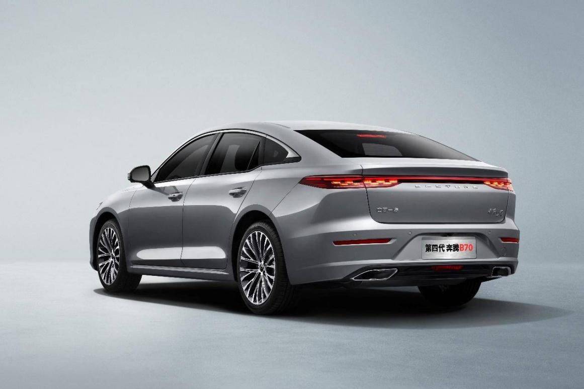 奔腾b70起售价仅7.59万,国民b级家轿的狠活来了!