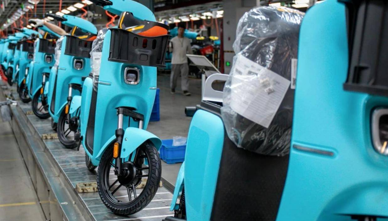 取代传统铅酸电动车?新一代氢能源电动车亮相,续航能跑100公里