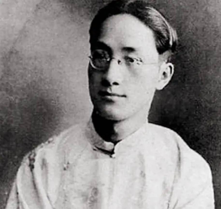 金庸众多著作,却有三大特殊癖好:专黑一名,专黑一辈,专黑一姓