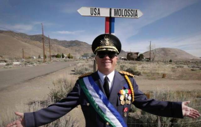 比梵蒂冈还小的国家,仅仅用三个小时就可游遍全国