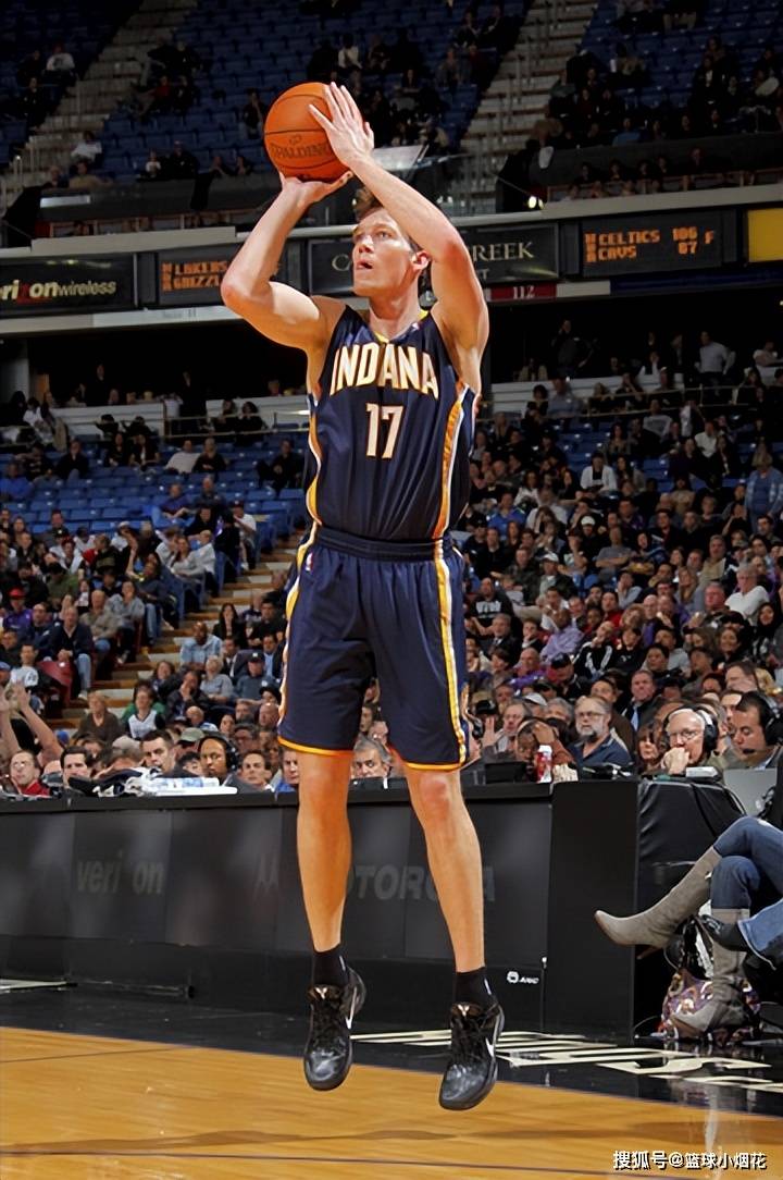 2002年新秀薪资排行,斯科拉排名第十,探花秀第六,姚明第几?