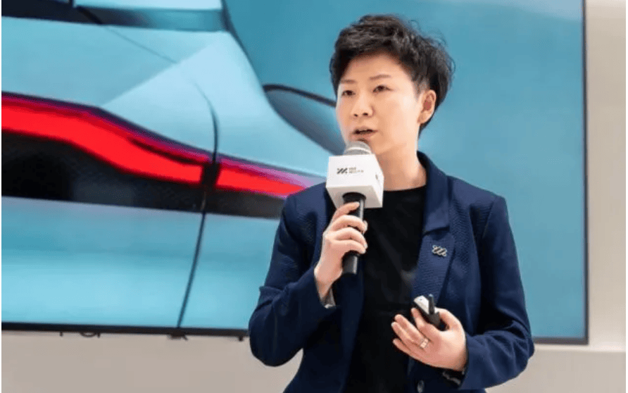 履新后的李微萌,能拯救智己吗?_搜狐汽车_搜狐网