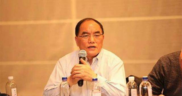 一代零售狙击手落寞史:业绩碾压沃尔玛,身家90亿,如今变卖资产_何金明