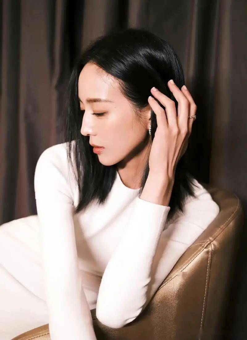 女神张钧甯的写真曝光,这谁顶得住!她的美丽和身材让人惊叹不已!