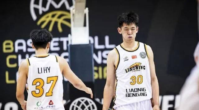 辽宁男篮亚冠失利揭秘,刘子庆致命失误成最大砝码,双外援签约成败因素
