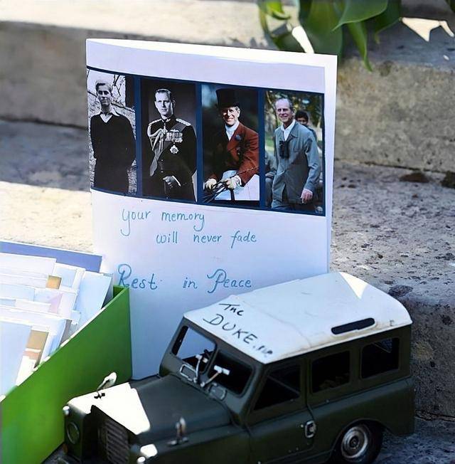 女王抹泪,送走丈夫最后一程,葬礼遵循菲利普亲王生前遗愿