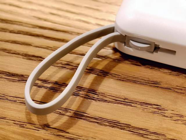 颜值别致又全能实用的充电宝,西圣PB无线充电宝上手体验