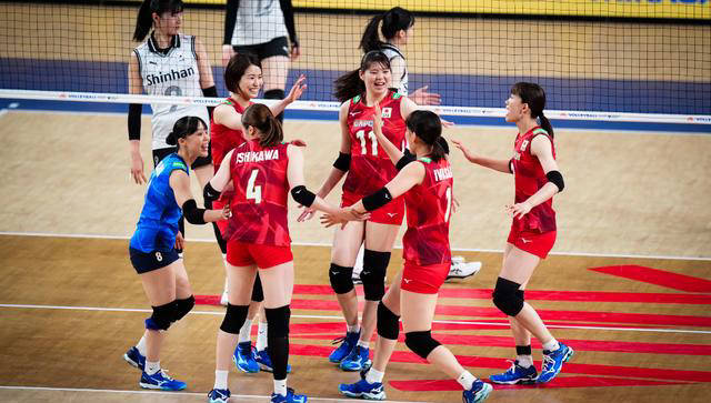 日本女排以3-0战胜韩国队,积分增加101分,世界排名仍高于中国女排