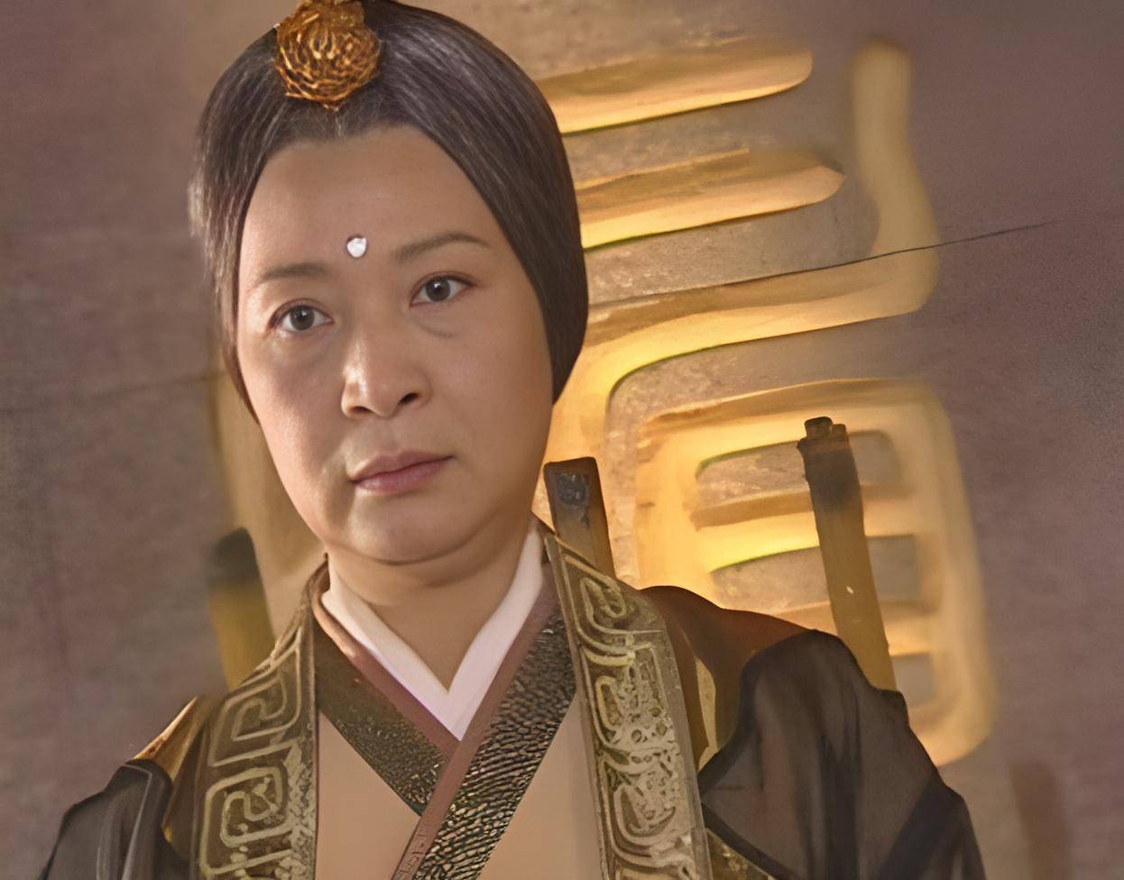 难怪纪晓芙清白被毁,最后反而爱上了杨逍,你看杨逍是杨过的谁?