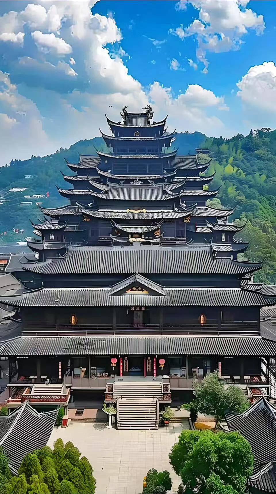 当然,来到重庆,怎能错过那些特色美食呢?