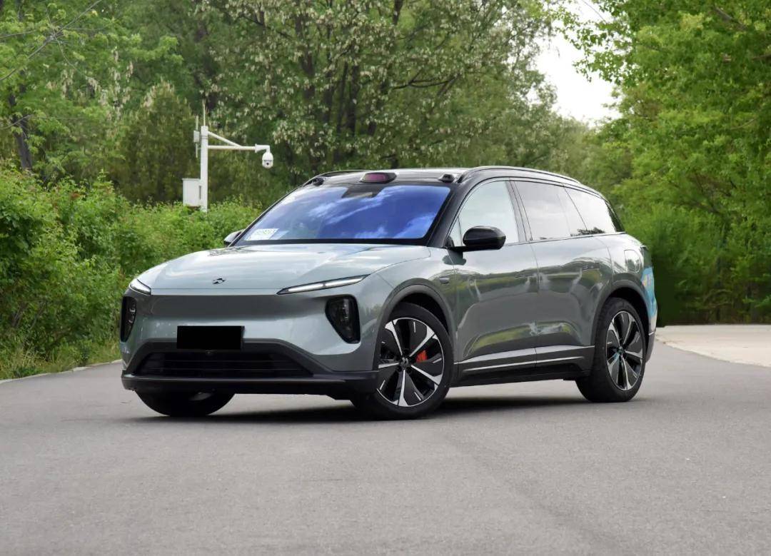 绿色征途:新能源汽车如何改写未来出行与可持续发展的新篇章?