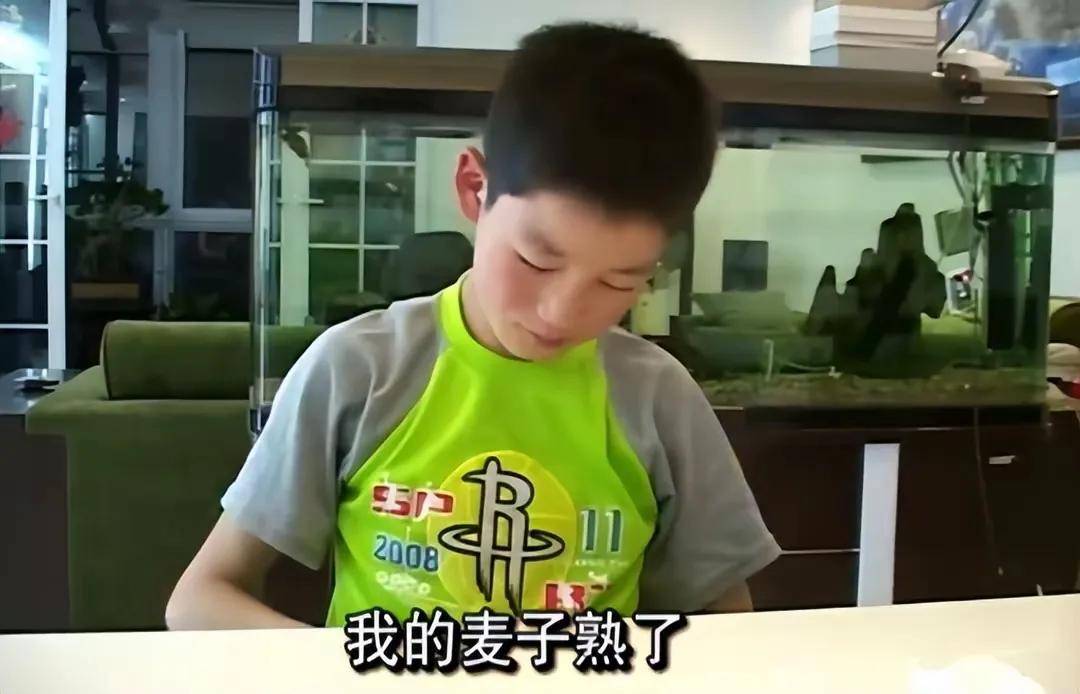 诈骗网友钱财的易虎臣,频繁自sha染d的李耐阅,因肺癌离世的尚领兄