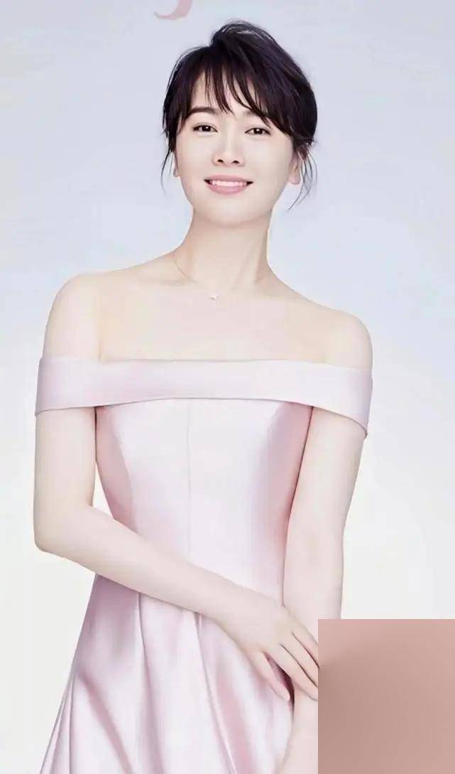 46岁左小青性感写真,美丽动人,令人难以忘怀!