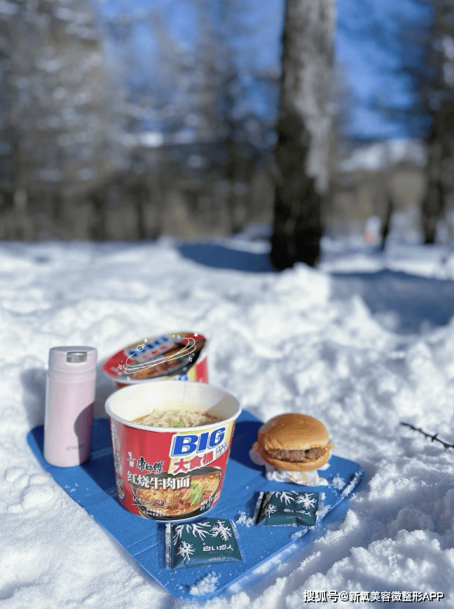 都市牛马也有专属牧场了?照搬26年前还珠格格的套路没想到爆火