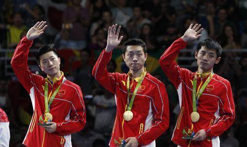 看看马龙的24个世界冠军,再看看许昕18个世界冠军,那张继科呢?