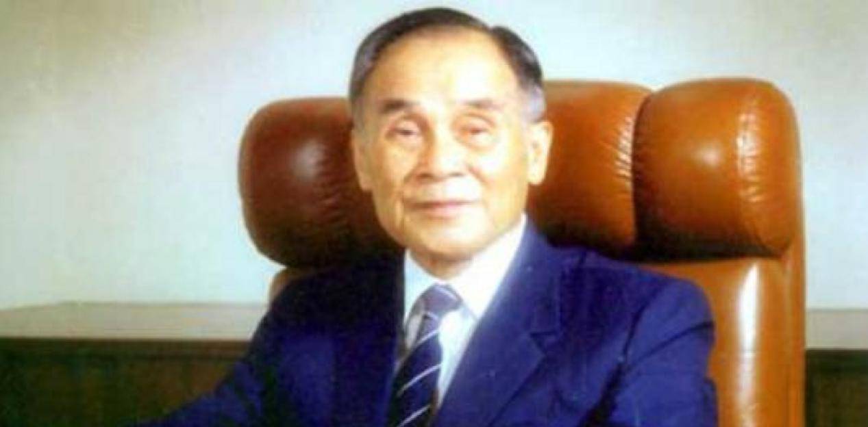 2004年,庄世平将南洋银行和南通银行的股份全部捐献国家.