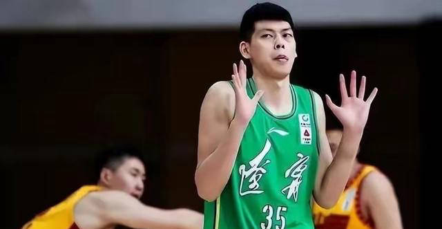 朱荣振:篮球路上坎坷,持续努力不灰心;巩晓彬蒋兴权携手共谋中国篮球