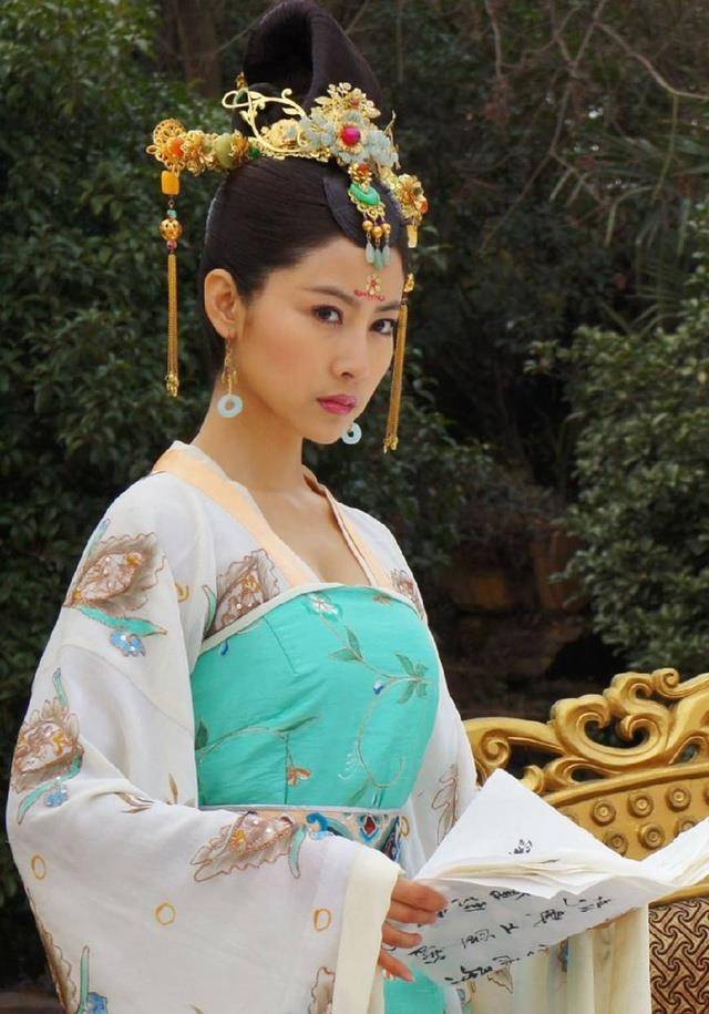 但武则天敢把自己的敌人的女儿一直放到身边让人钦佩不已,在武则天