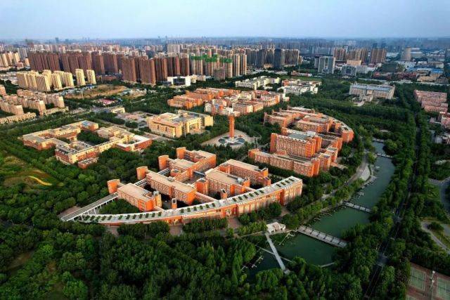 郑州大学录取情况怎么样?生源质量稳中有增,专业选择趋于多元化!