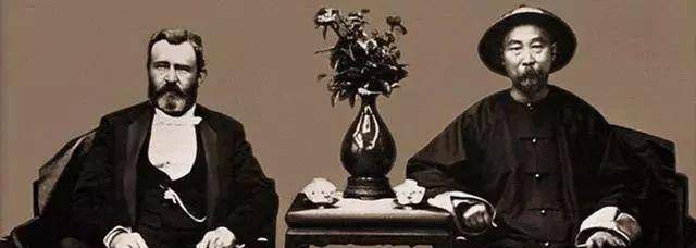 外国人请李鸿章喝洋酒,临走说:德国人真小气,半瓶子酒还送人