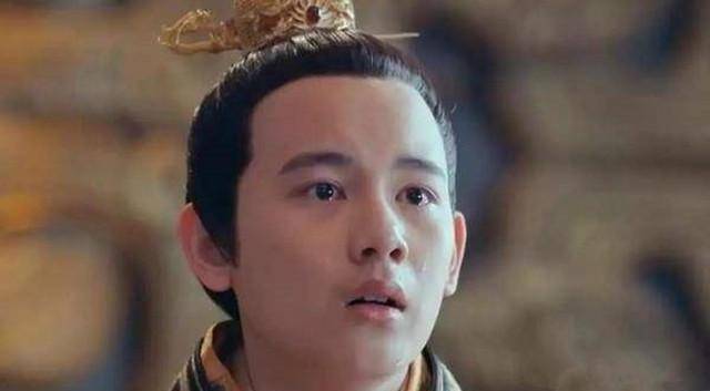 然而计划还没有实行,宇文护就得到了风声,干脆直接动手杀了皇帝,史书