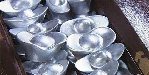 古人下馆子,吃完饭直接扔碎银子说不用找了,万一钱不够怎么办?