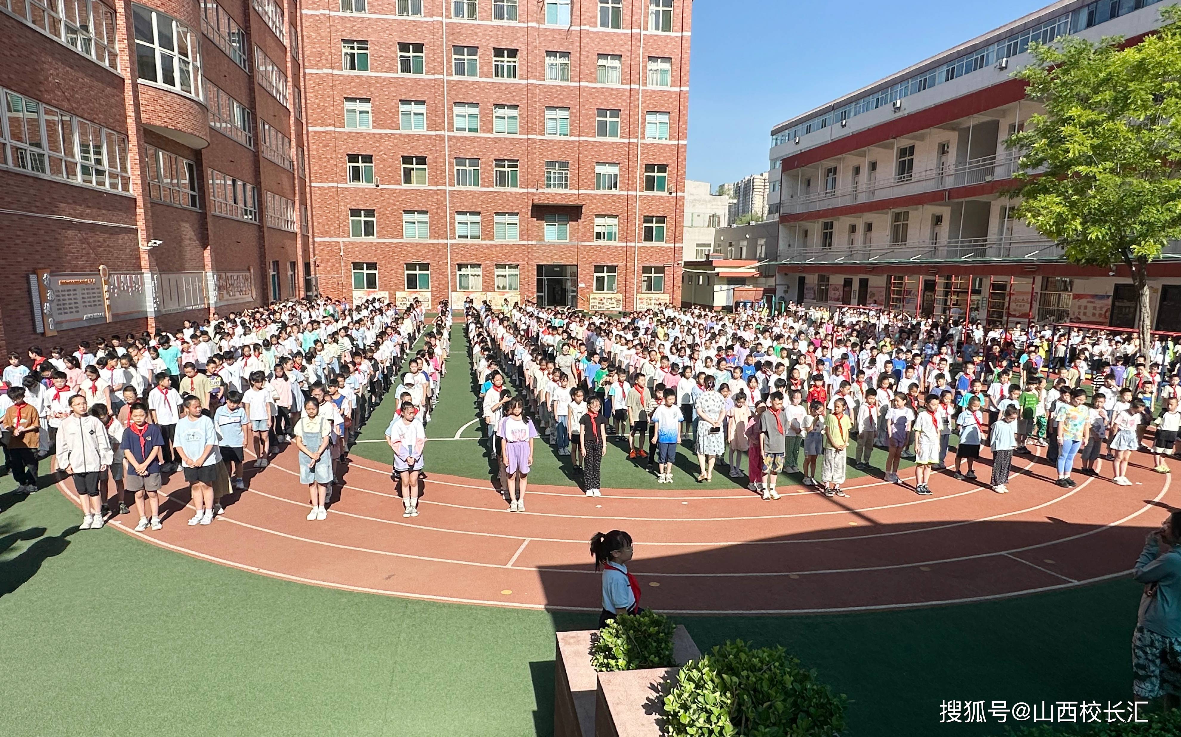 网站建设路小学_(建设路小学建功校区)