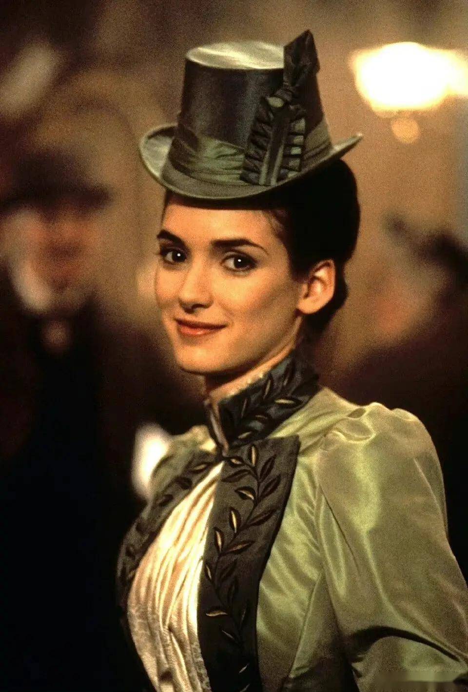 薇诺娜瑞德的美貌与才华让人叹为观止,这谁顶得住!