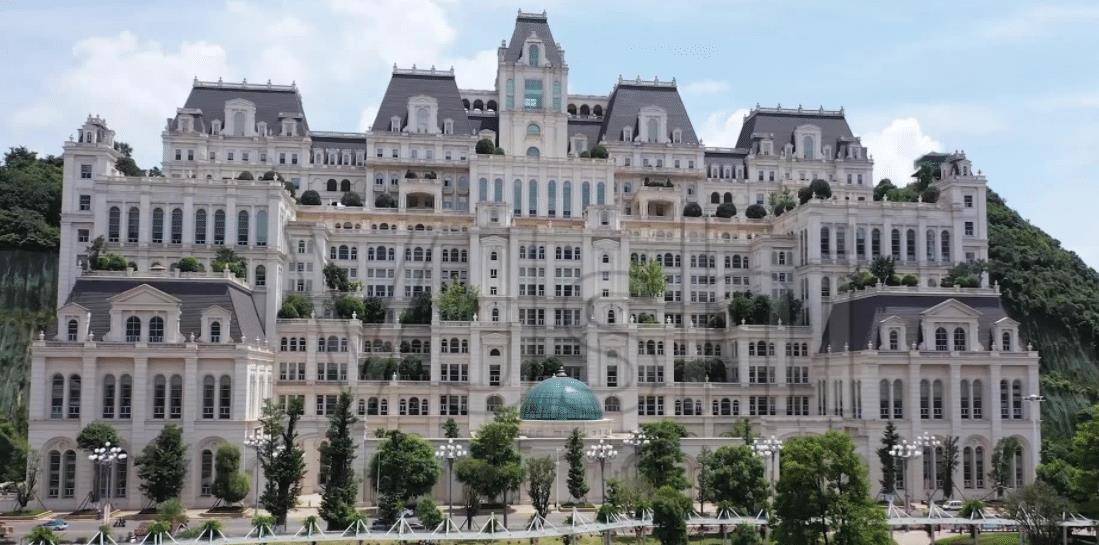 贵州第一私人豪宅,造价高达27亿,人送外号"贵阳白宫"!