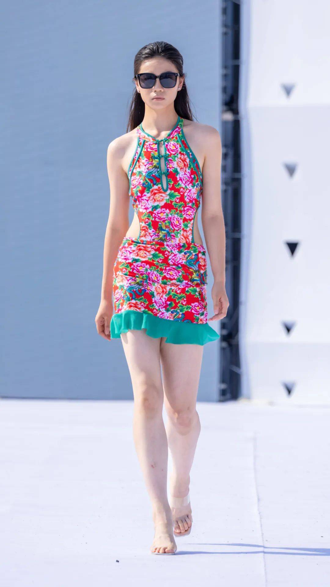 英林尚品向世界展示晋江泳装的魅力