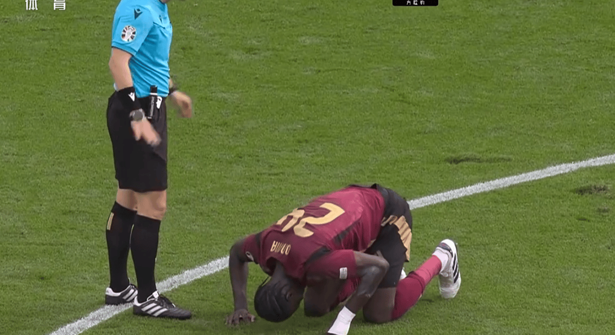 单刀失误,半空门不进!卢卡库搞笑演小品,后续内讧队友空门不传