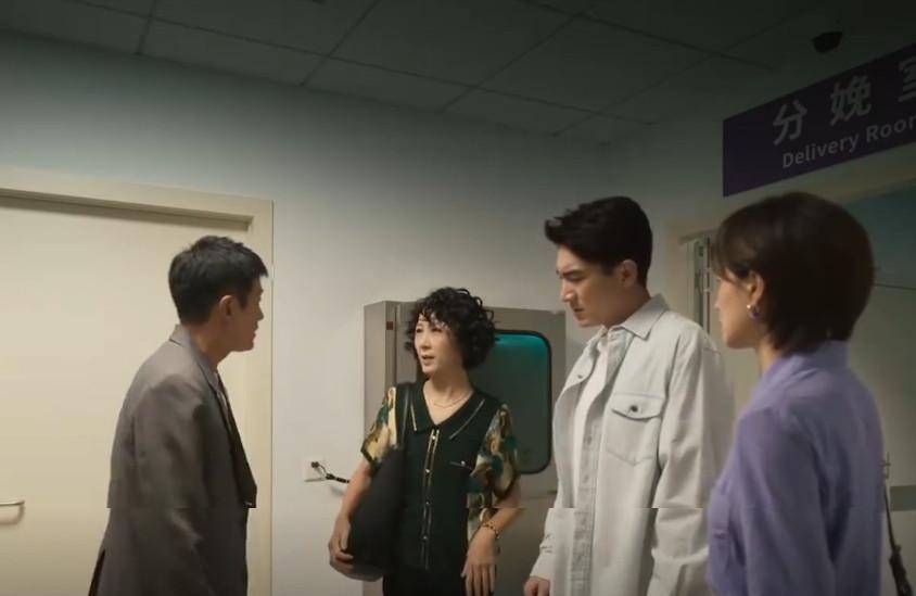 玫瑰的故事：黄亦玫霸气一幕，怒甩离婚协议手撕恶婆婆-黄玫瑰的故事亦舒