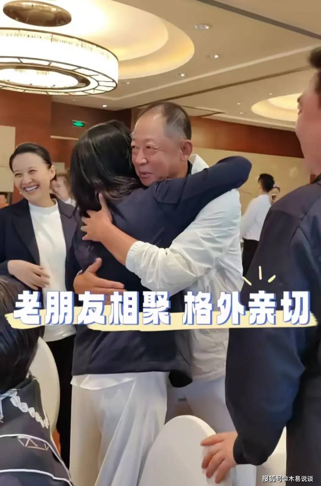 原创            众星现身聚会，张嘉译现身帅气依旧，57岁王志文显老态，文章瘦了-王志文和张译合作的电视剧大全
