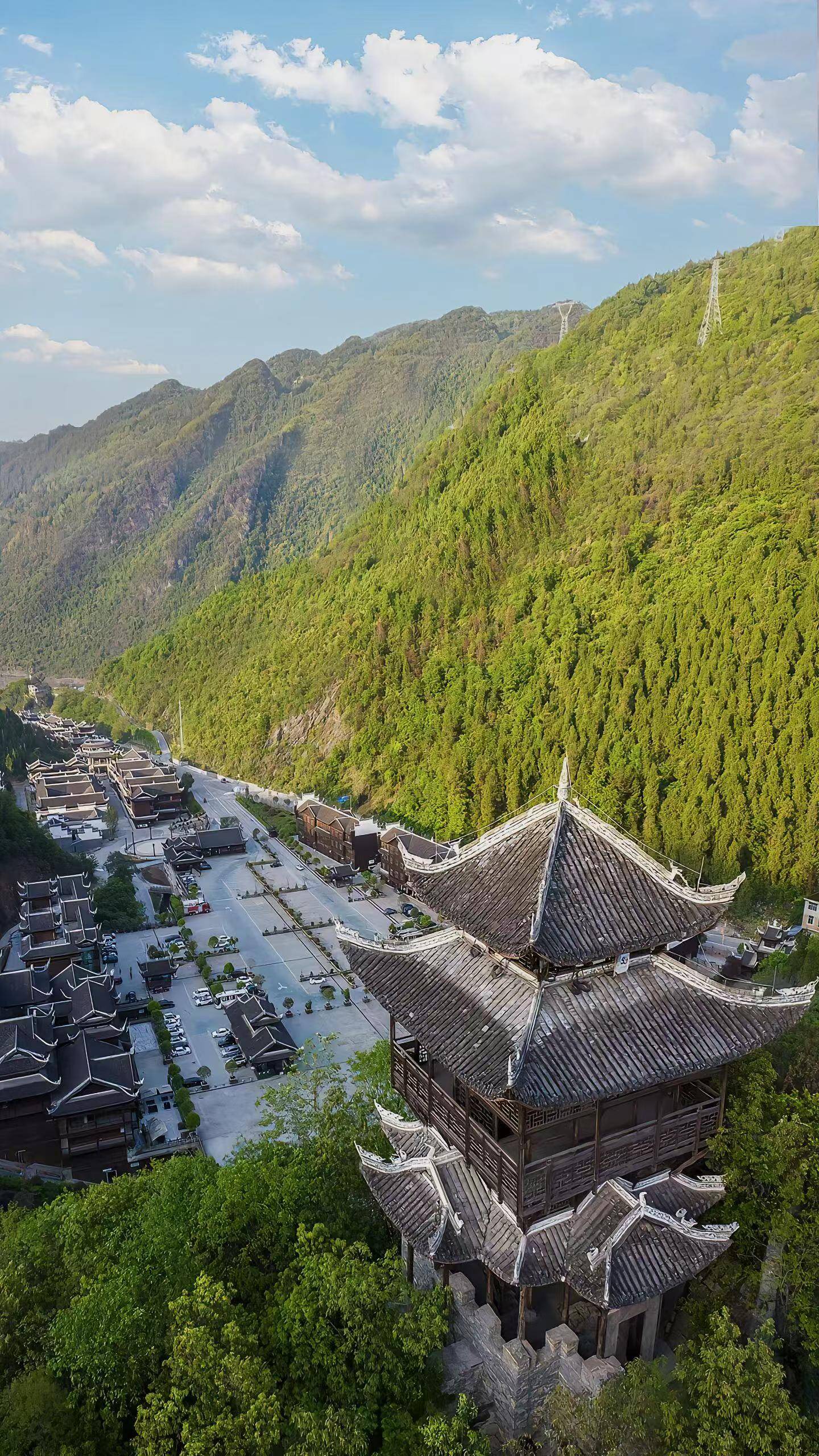 一家人去重庆旅游4天需要多少费用,重庆4日游详细费用方案