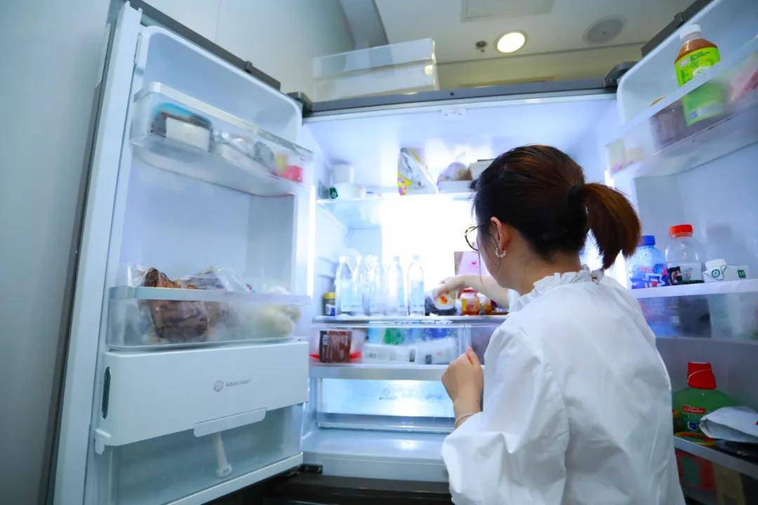 气血不足的人总喜欢蹲着？8个坏习惯容易“带走”气血，别再做！-气血不足坐着练三个动作可以吗